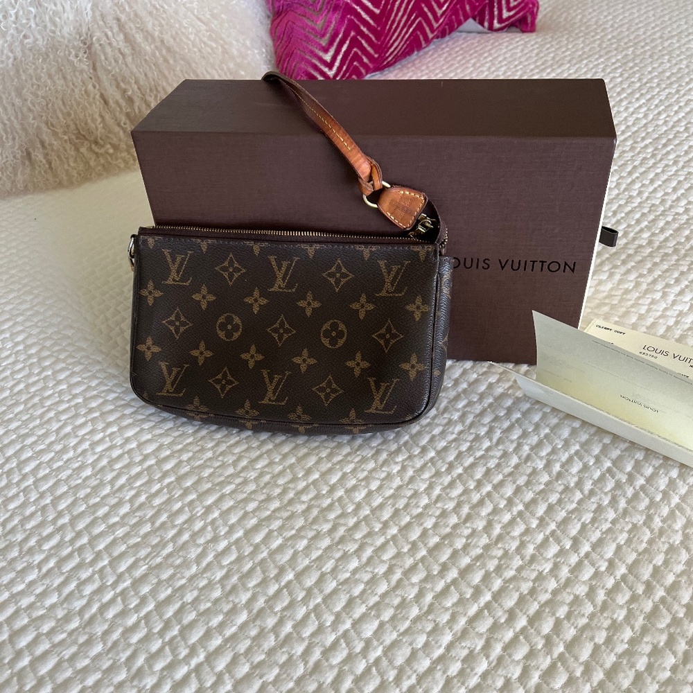 POCHETTE MONOGRAM LOUIS VUITTON